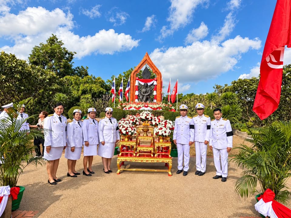 🔸โรงเรียนเทศบาลชุมชนป้อมเพชร เข้าร่วมกิจกรรมเทิดพระเกียรติสมเด็จพระศรีนครินทราบรมราชชนนี